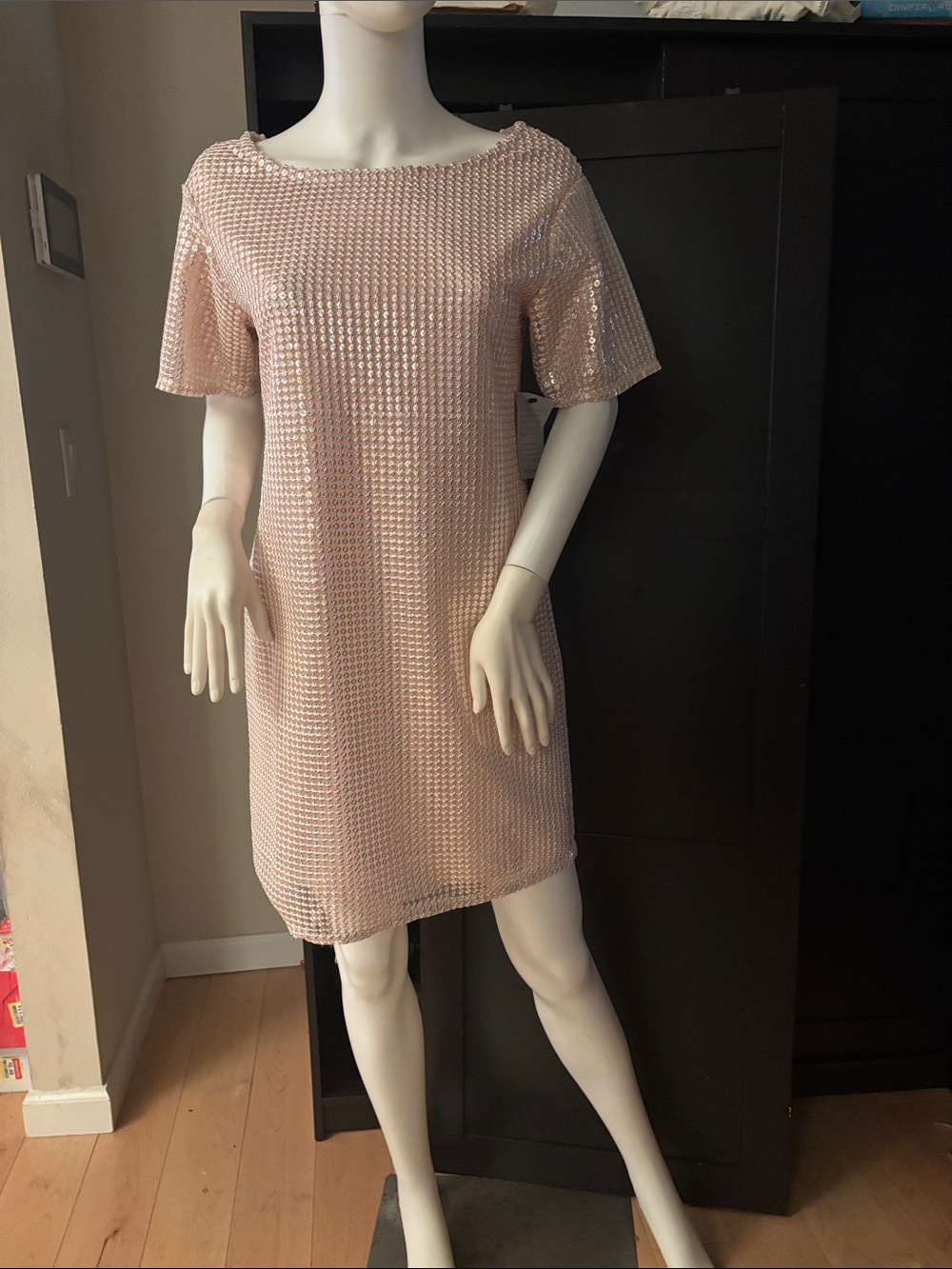Laundry By Shelli Segal Blush Pink Sequin Shift Dress